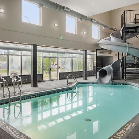 Home Inn & Suites Йорктън Екстериор снимка