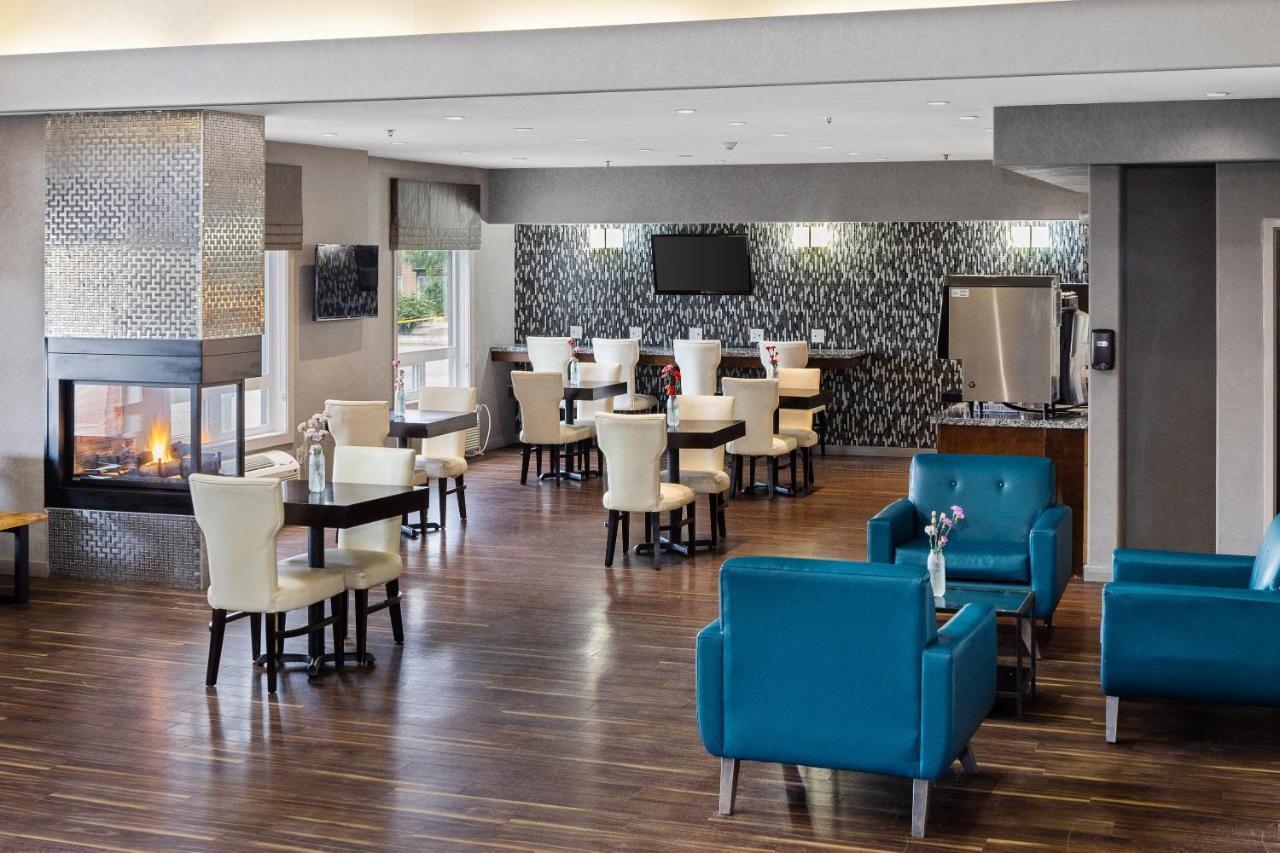 Home Inn & Suites Йорктън Екстериор снимка