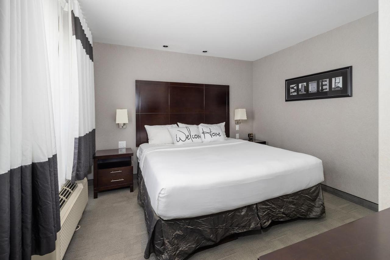 Home Inn & Suites Йорктън Екстериор снимка